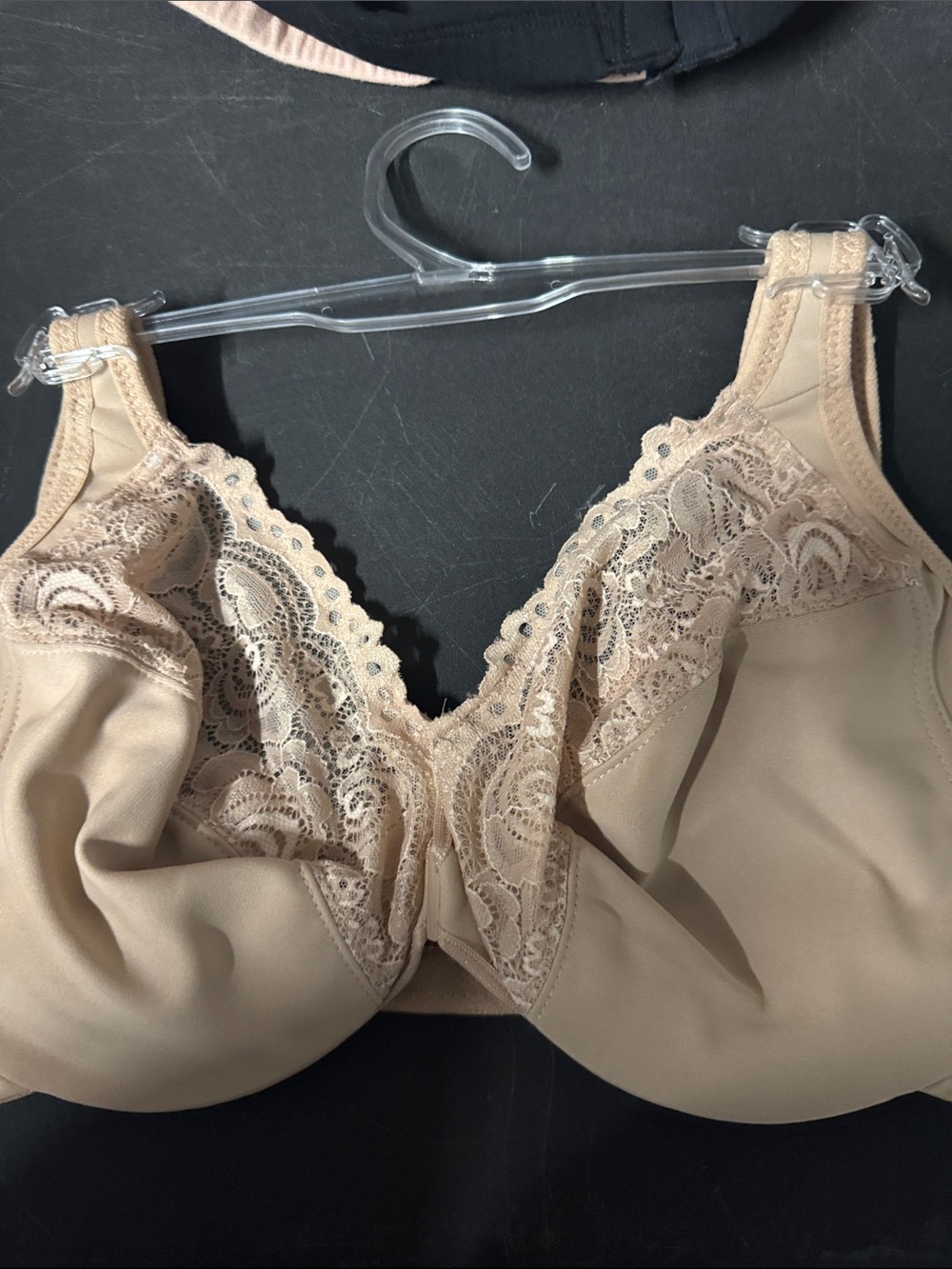 Glamorise Lace-Trim Full Coverage Bra in Nude